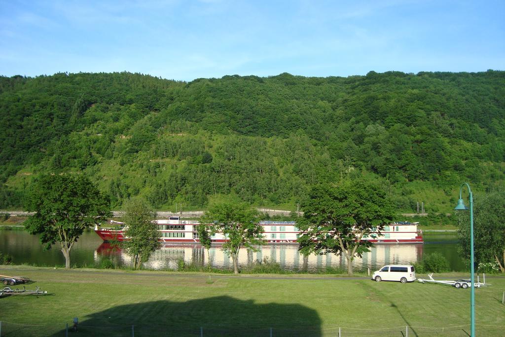 Residenz Moselstausee Sankt Aldegund Exteriér fotografie
